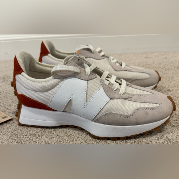 Barely Worn New Balance Unisex Sea Salt w/ Rust Oxide Exclusive 327 Sneakers - Picture 5 of 14